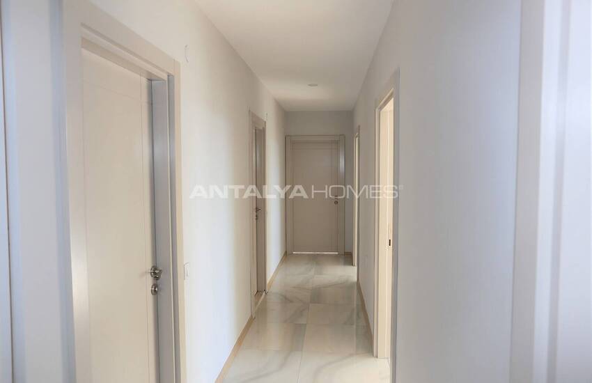 Modern New Flat in a Complex with Pool in Antalya Kepez 14