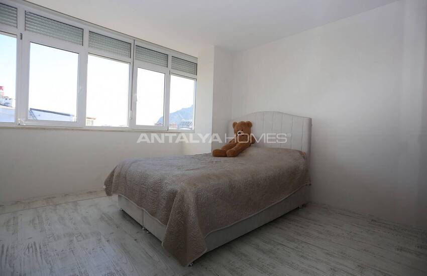 Spacious Apartment in a Secure Complex in Hurma Antalya 37