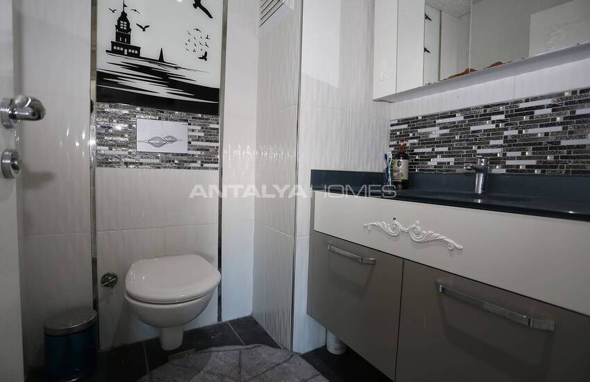 Spacious Apartment in a Secure Complex in Hurma Antalya 45