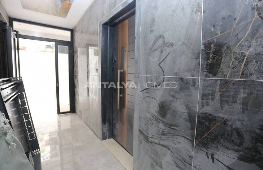 Apartment in Project with Indoor Car Park in Antalya Muratpasa 15