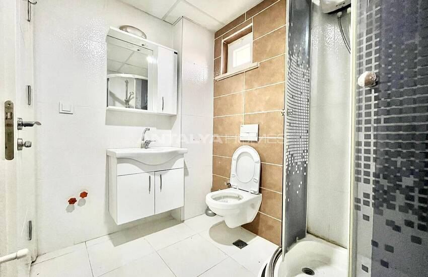 Muratpaşa'da Ana Yola Yakın Konumda Bakımlı 1+1 Daire 17