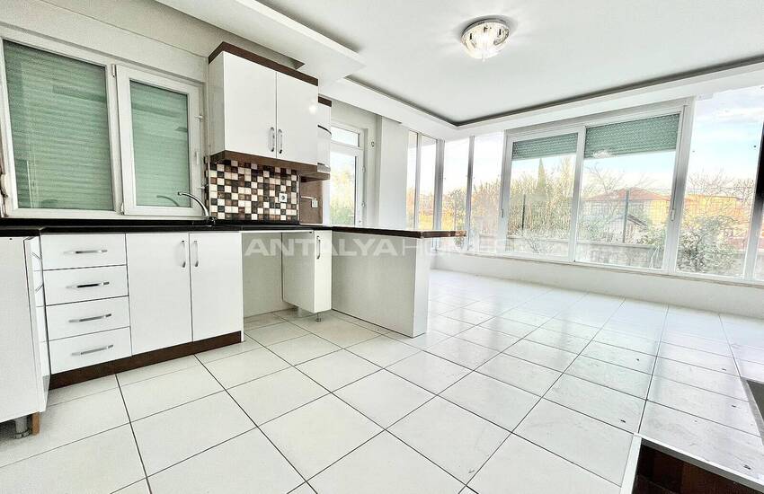 Muratpaşa'da Ana Yola Yakın Konumda Bakımlı 1+1 Daire 7