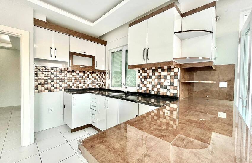 Muratpaşa'da Ana Yola Yakın Konumda Bakımlı 1+1 Daire 9