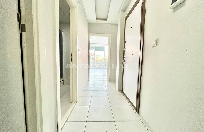 Muratpaşa'da Ana Yola Yakın Konumda Bakımlı 1+1 Daire 13