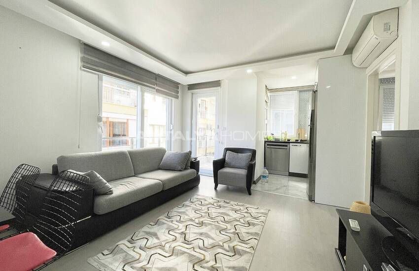 Furnished Apartment Close to Old Town and Beach in Antalya 15