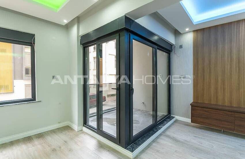 Spacious Newly Renovated Flat in the Heart of the City in Antalya 18