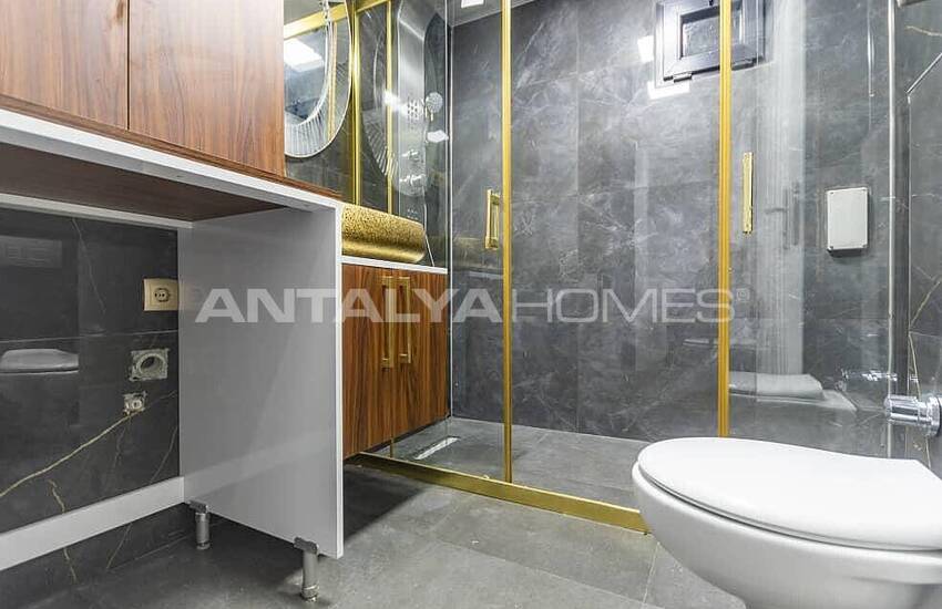 Spacious Newly Renovated Flat in the Heart of the City in Antalya 20
