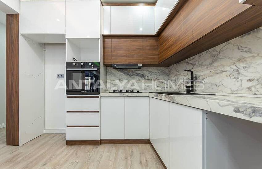 Spacious Newly Renovated Flat in the Heart of the City in Antalya 7