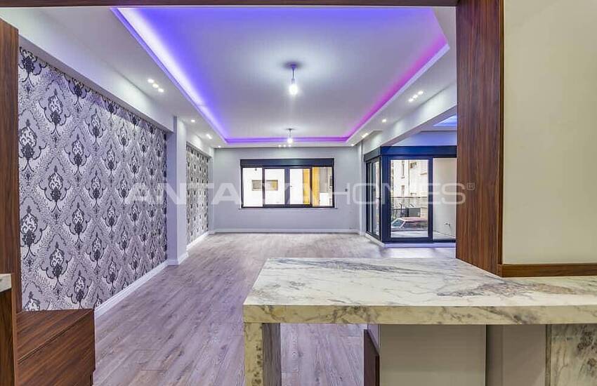 Spacious Newly Renovated Flat in the Heart of the City in Antalya 8