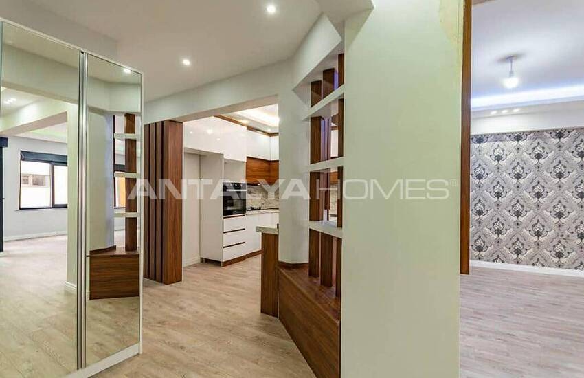 Spacious Newly Renovated Flat in the Heart of the City in Antalya 10