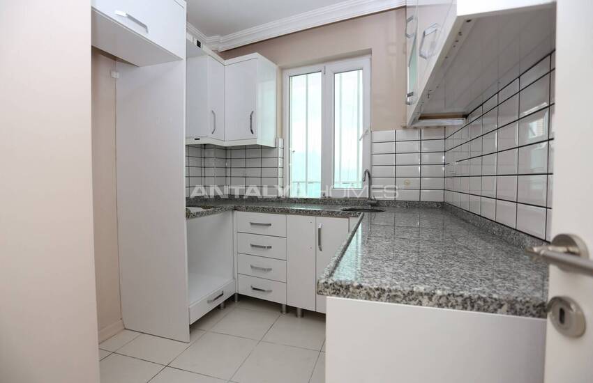 شقة أنيقة من غرفتين جاهزة للسكن في قلب المدينة في مراد باشا 15