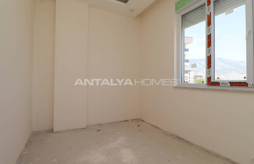 Döşemealtı'da Sosyal Olanaklara Yakın Şık Tasarımlı Daireler 7