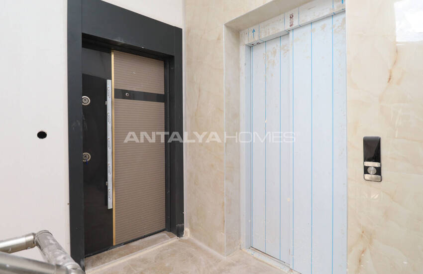 Döşemealtı'da Sosyal Olanaklara Yakın Şık Tasarımlı Daireler 11