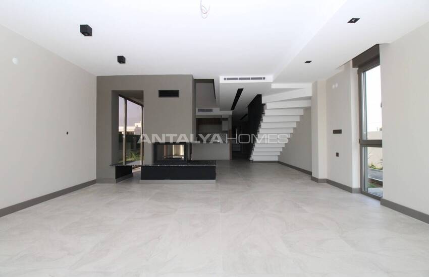 Aksu Kemerağzı'nda Deniz Manzaralı Lüks Müstakil Villa 11