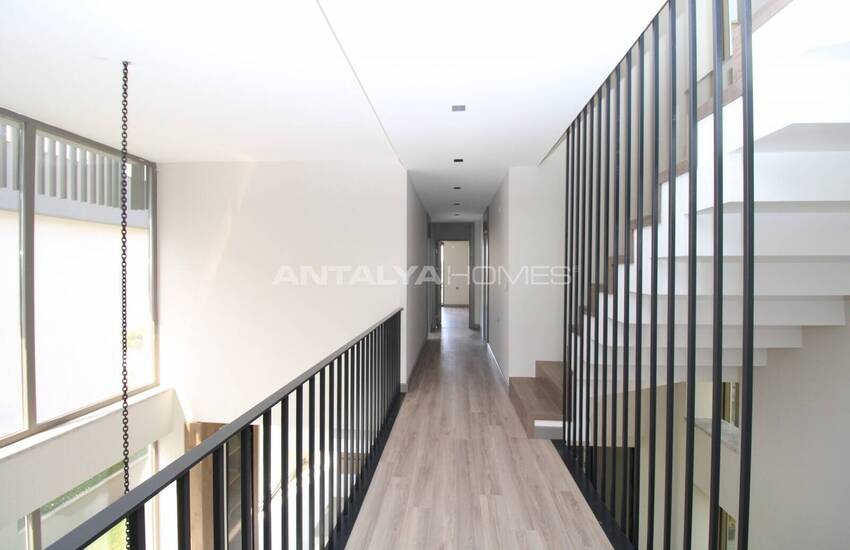 Aksu Kemerağzı'nda Deniz Manzaralı Lüks Müstakil Villa 31