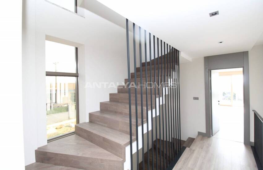 Aksu Kemerağzı'nda Deniz Manzaralı Lüks Müstakil Villa 32