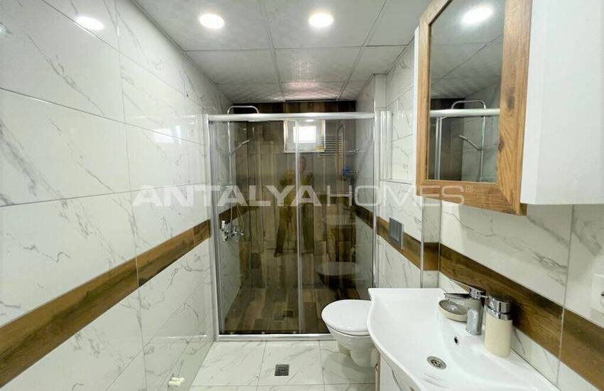 Antalya Kepez'de Havuzlu Sitede Satılık Arakat Daire 12