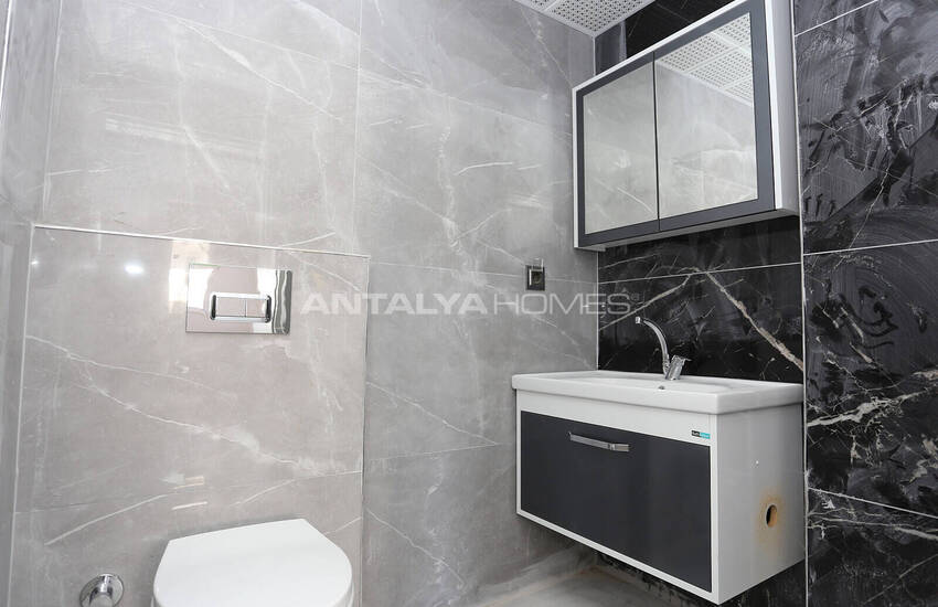 3-bedroom Apartments Close to the Sea in Antalya Muratpasa 11