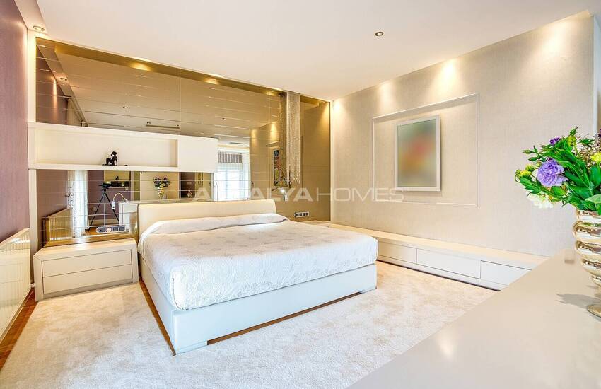 Antalya Lara'da Deniz ve Dağ Manzaralı Eşyalı Lüks Daire 17