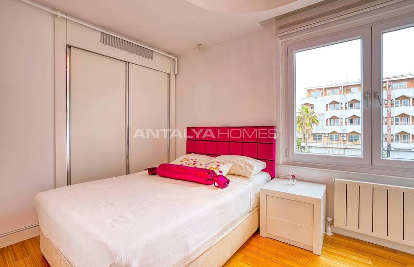 Antalya Lara'da Deniz ve Dağ Manzaralı Eşyalı Lüks Daire 25