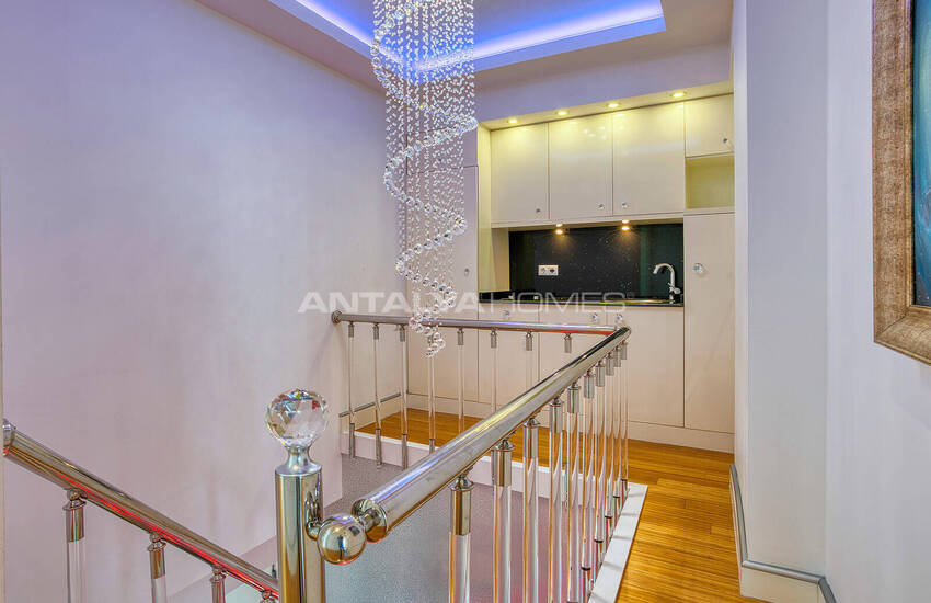 Antalya Lara'da Deniz ve Dağ Manzaralı Eşyalı Lüks Daire 33