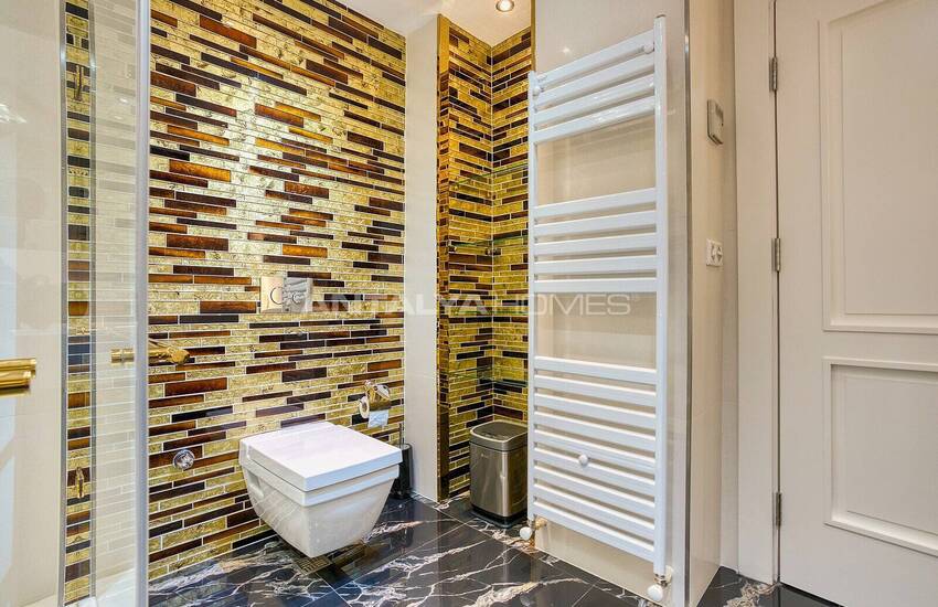 Antalya Lara'da Deniz ve Dağ Manzaralı Eşyalı Lüks Daire 38