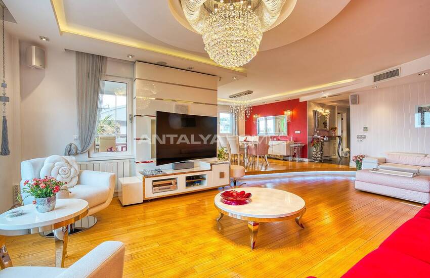 Antalya Lara'da Deniz ve Dağ Manzaralı Eşyalı Lüks Daire 10