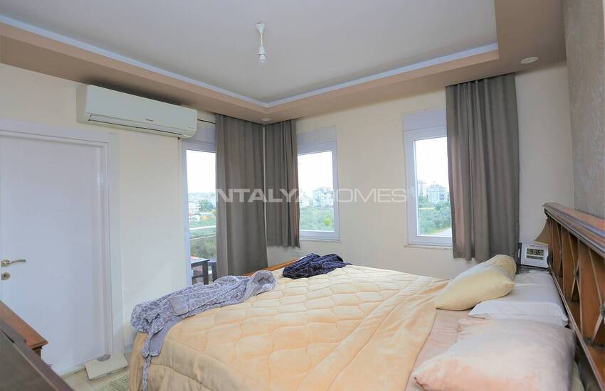 Antalya Kepez'de Havuzlu ve Ara Katta Satılık 3+1 Daire 7