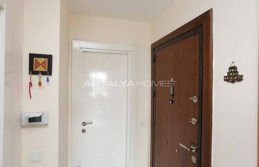 Antalya Kepez'de Havuzlu ve Ara Katta Satılık 3+1 Daire 14