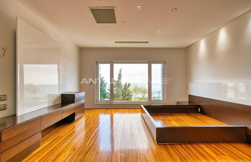 Luxury Apartment with Mountain and Sea Views in Antalya Lara 14