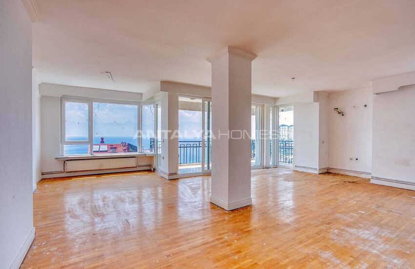 Lara'da Merkezi Konumda Deniz Manzaralı Geniş Daire 9