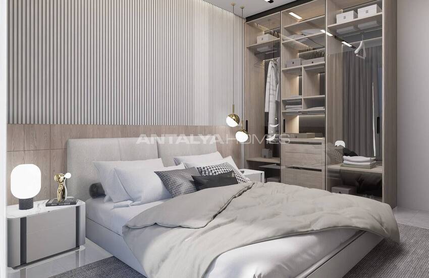 Konyaaltı Hurma'da Havuzlu Binada Yerden Isıtmalı Daireler 14