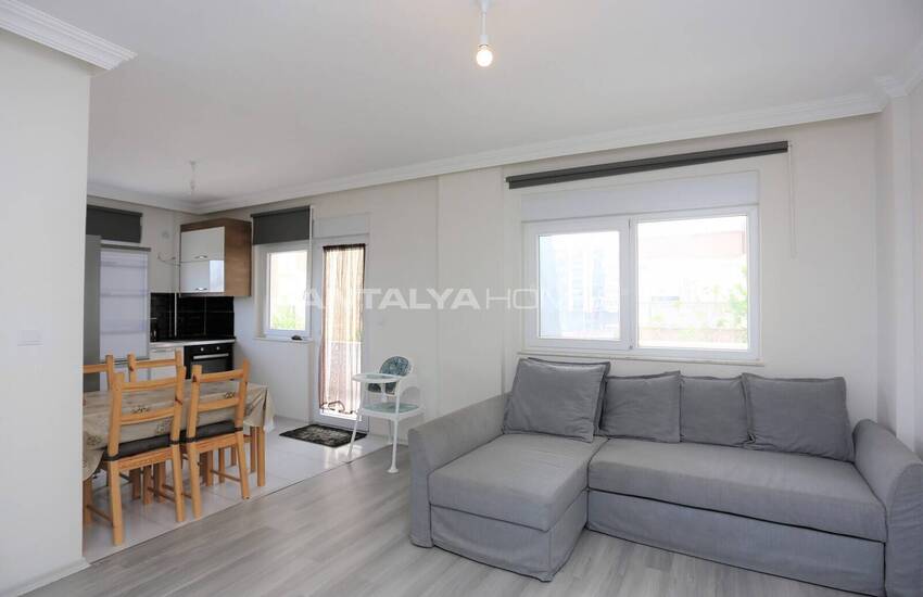 Меблированная Квартира на Среднем Этаже с Балконом в Кепезе 5