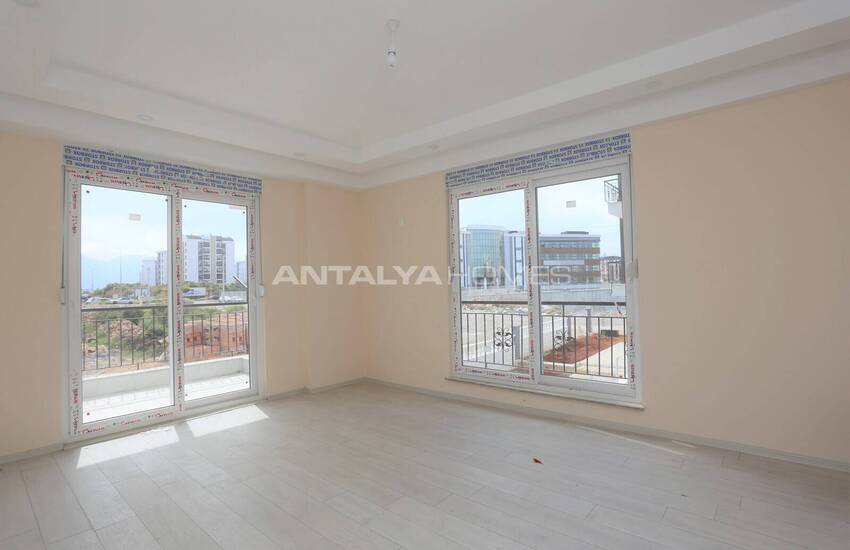 آپارتمان 2 خوابه آماده تحویل در یک مجتمع در کپز 5