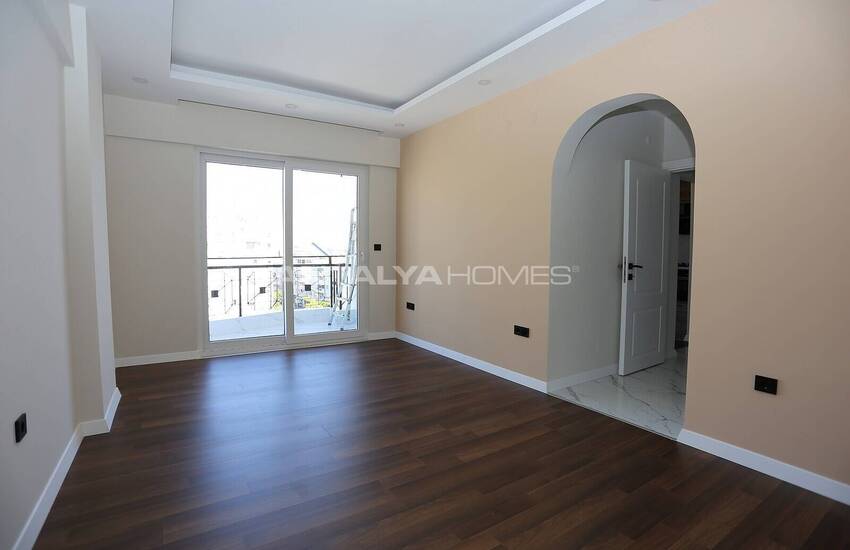 Ready to Move Apartment Close to Coast in Antalya Muratpasa 18