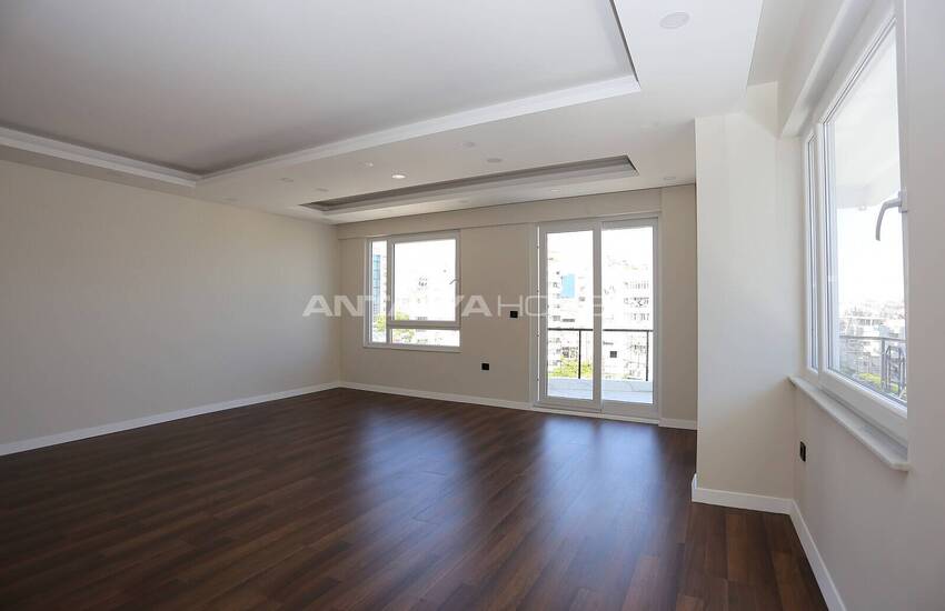 Ready to Move Apartment Close to Coast in Antalya Muratpasa 8