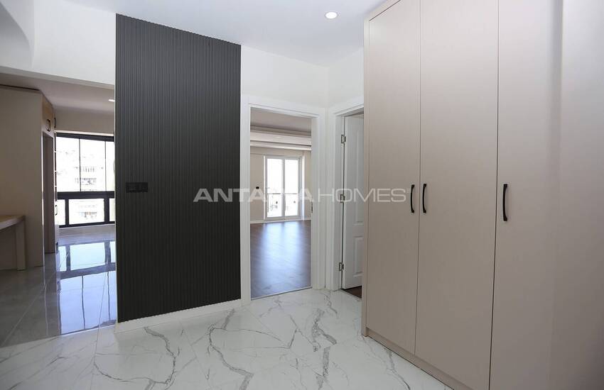 Ready to Move Apartment Close to Coast in Antalya Muratpasa 27