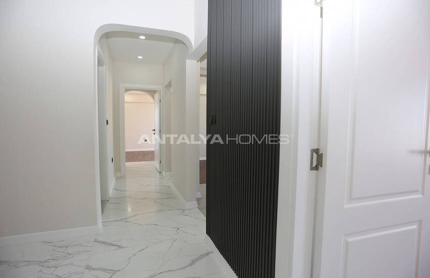 Ready to Move Apartment Close to Coast in Antalya Muratpasa 28