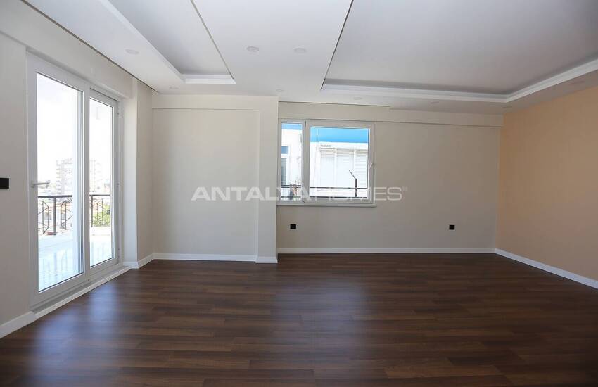 Ready to Move Apartment Close to Coast in Antalya Muratpasa 9