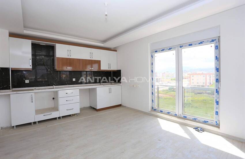Kepez Habibler’de Site İçinde Arakat Sıfır 1+1 Daire 13
