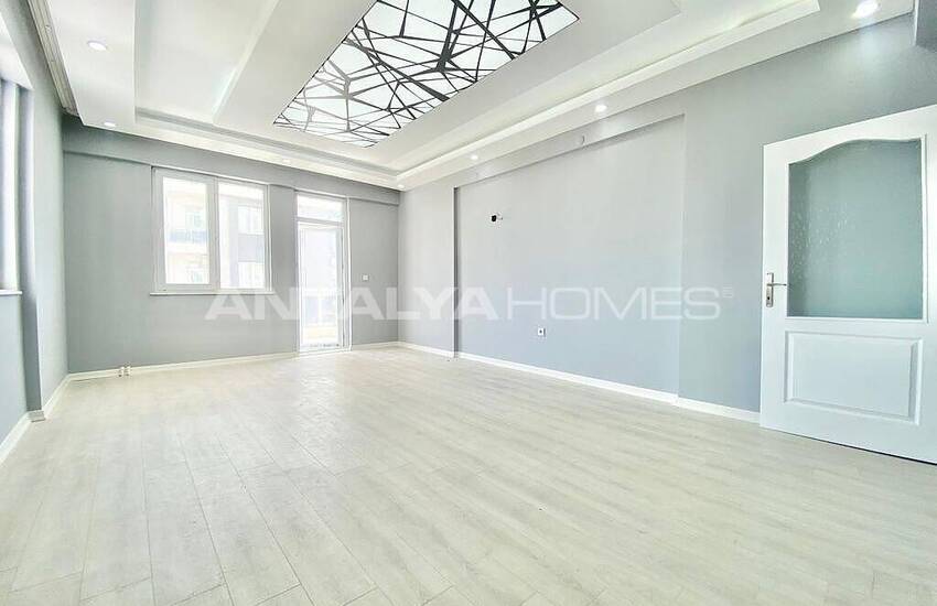 Antalya Muratpaşa'da Site İçinde Bakımlı ve Geniş 3+1 Daire 9