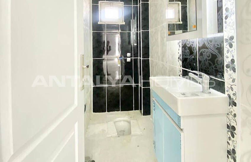 Antalya Muratpaşa'da Site İçinde Bakımlı ve Geniş 3+1 Daire 21