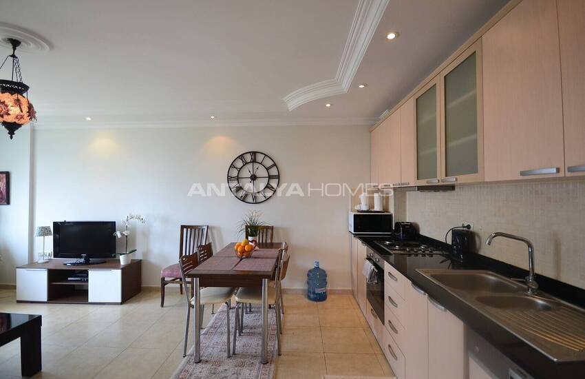 شقة مفروشة مطلة على البحر والمدينة في الانيا 26