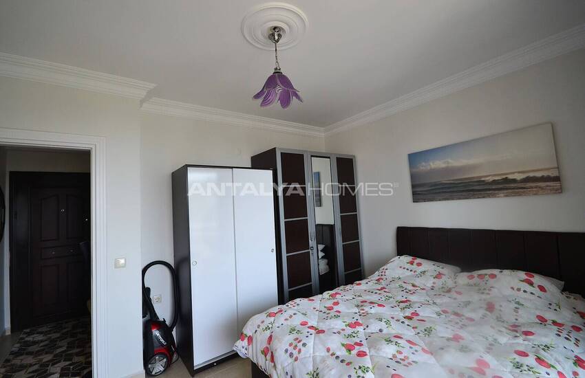 شقة مفروشة مطلة على البحر والمدينة في الانيا 35