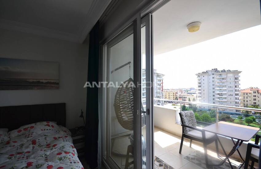 شقة مفروشة مطلة على البحر والمدينة في الانيا 51