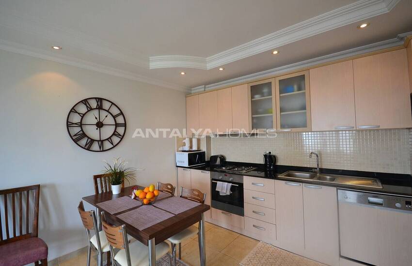 شقة مفروشة مطلة على البحر والمدينة في الانيا 57