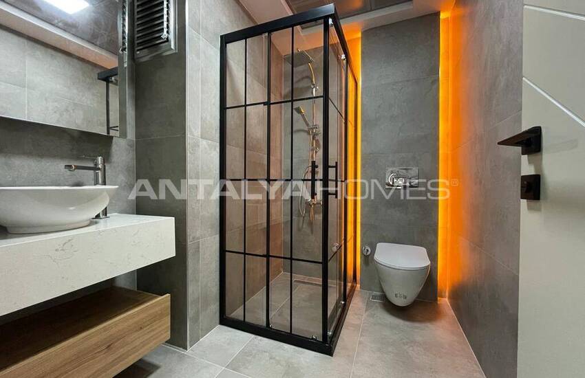 Apartment with En-suite Bathroom in Complex in Antalya 27