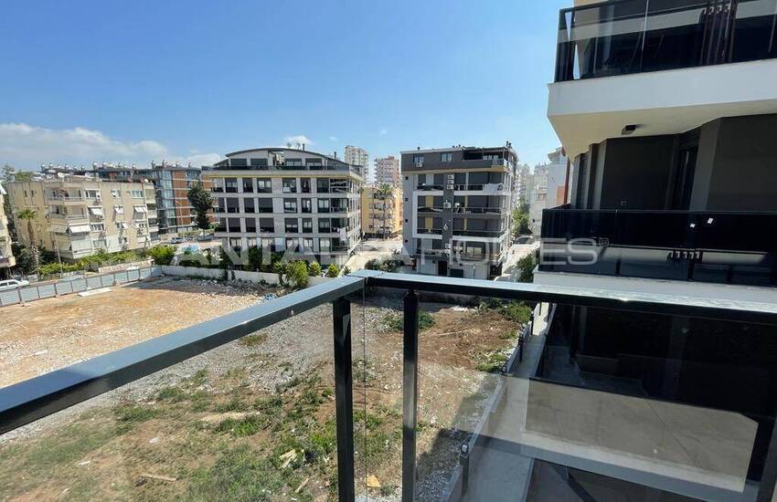 Apartment with En-suite Bathroom in Complex in Antalya 33