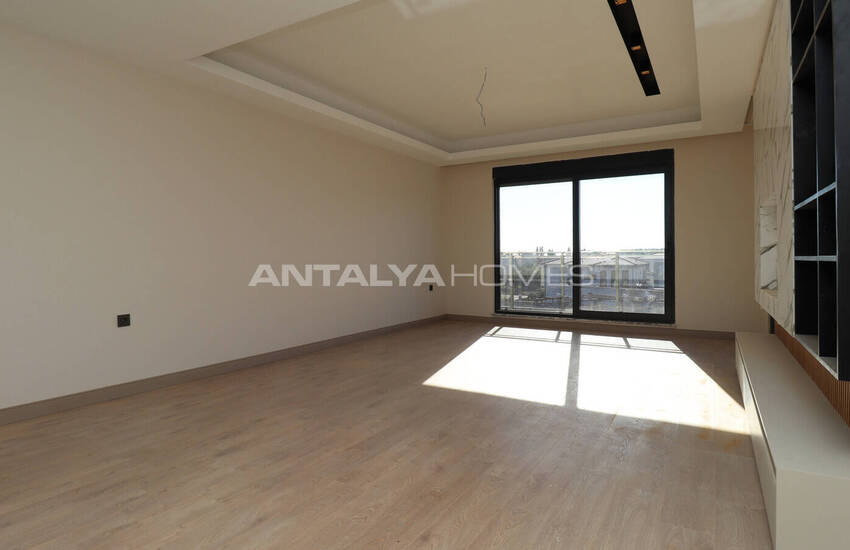 آپارتمان های شیک بزرگ در مجتمعی با آسانسور در آنتالیا 14