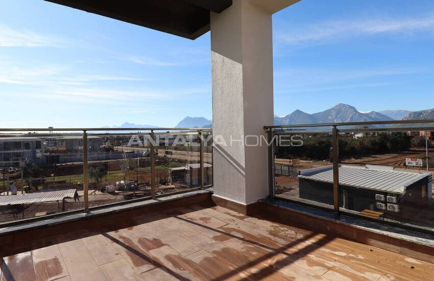 آپارتمان های شیک بزرگ در مجتمعی با آسانسور در آنتالیا 31